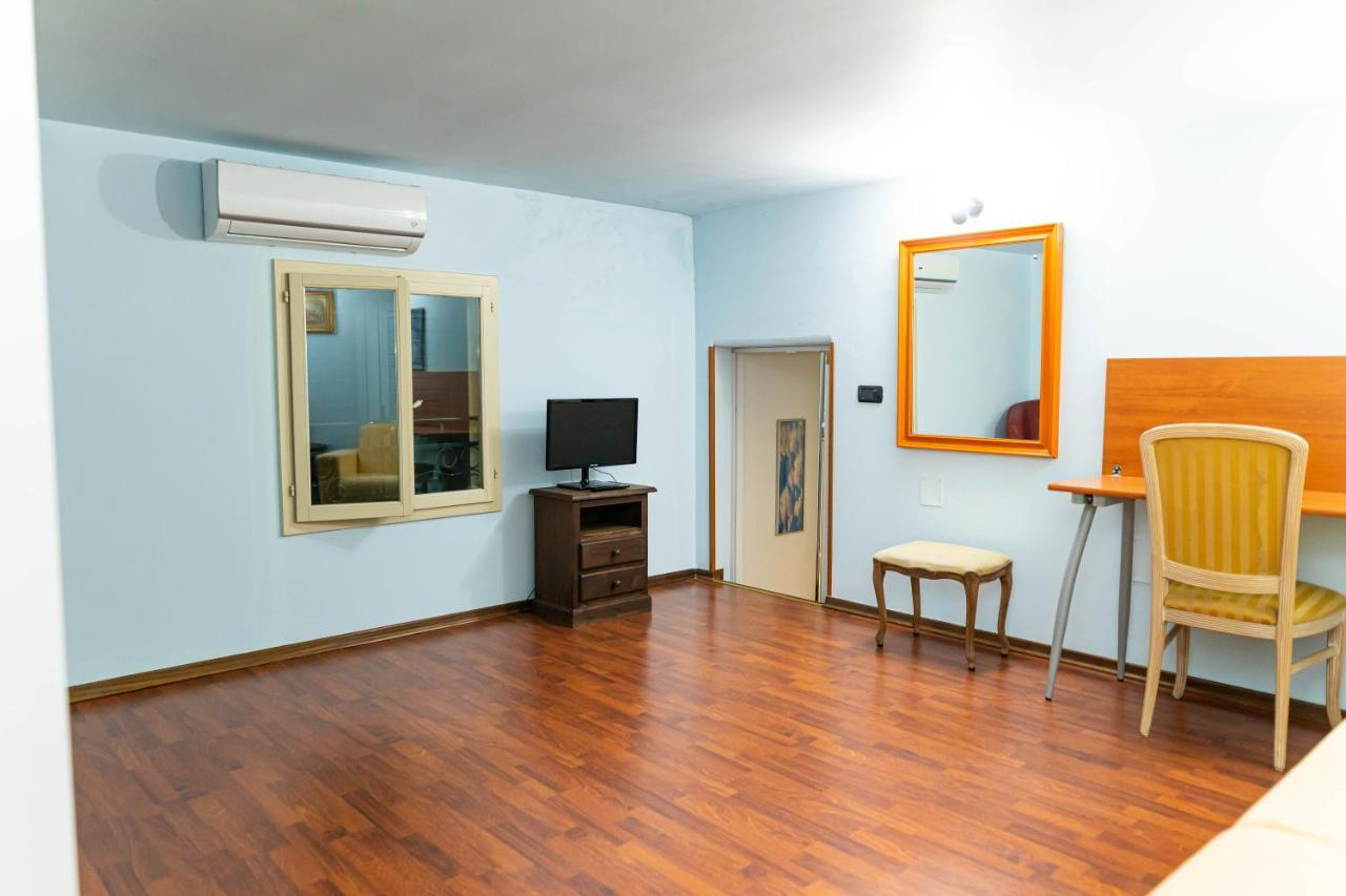 Вилла Casa Lamandia By Sthey Монополи Экстерьер фото